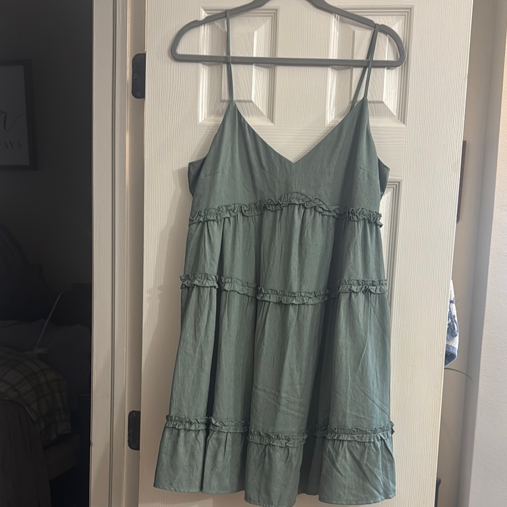 Green Sleeveless Ruffle Dress